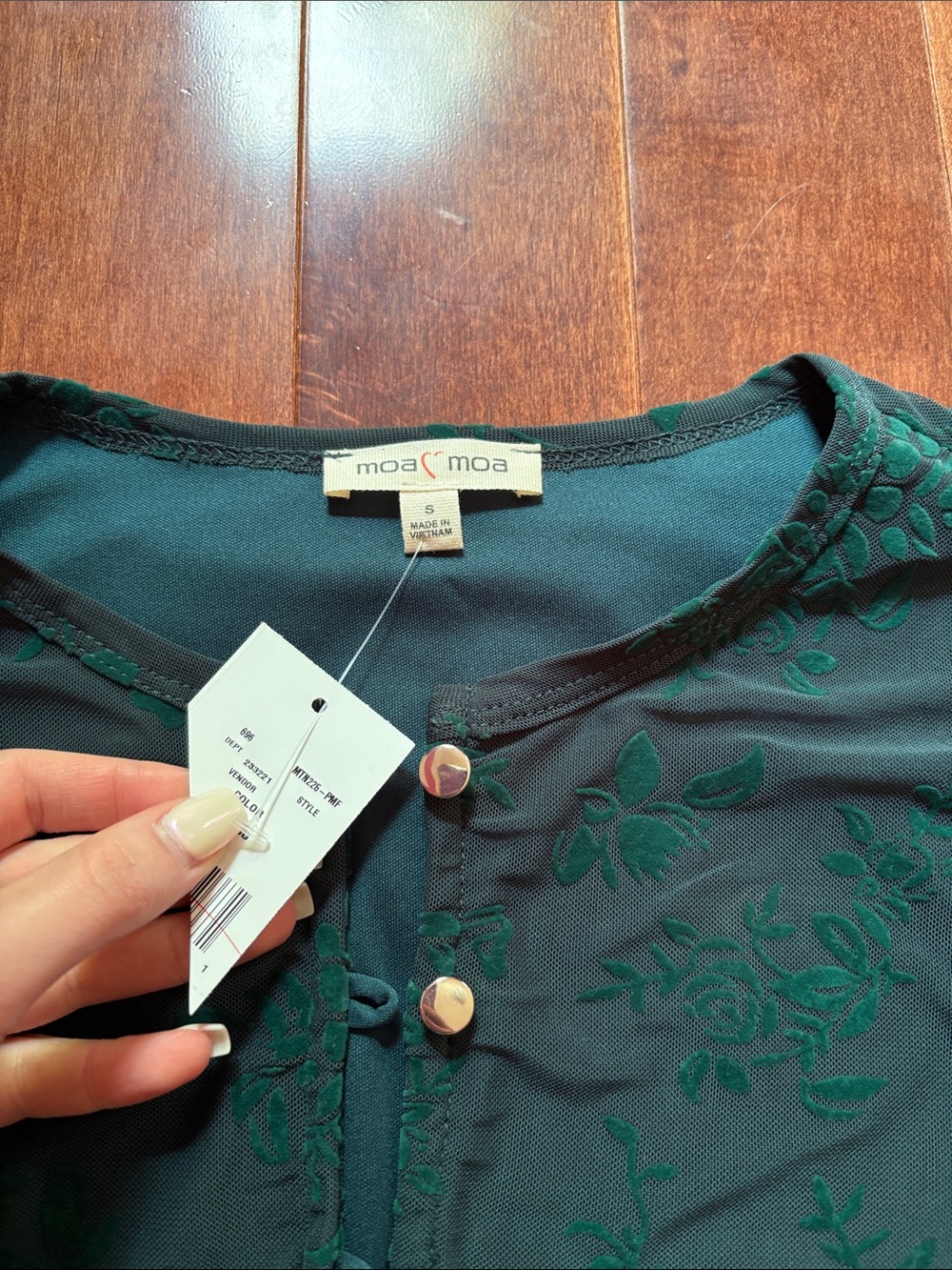 Dark Green Embroidered Button-Front Lace Top NWT Size Small - Picture 4 of 4